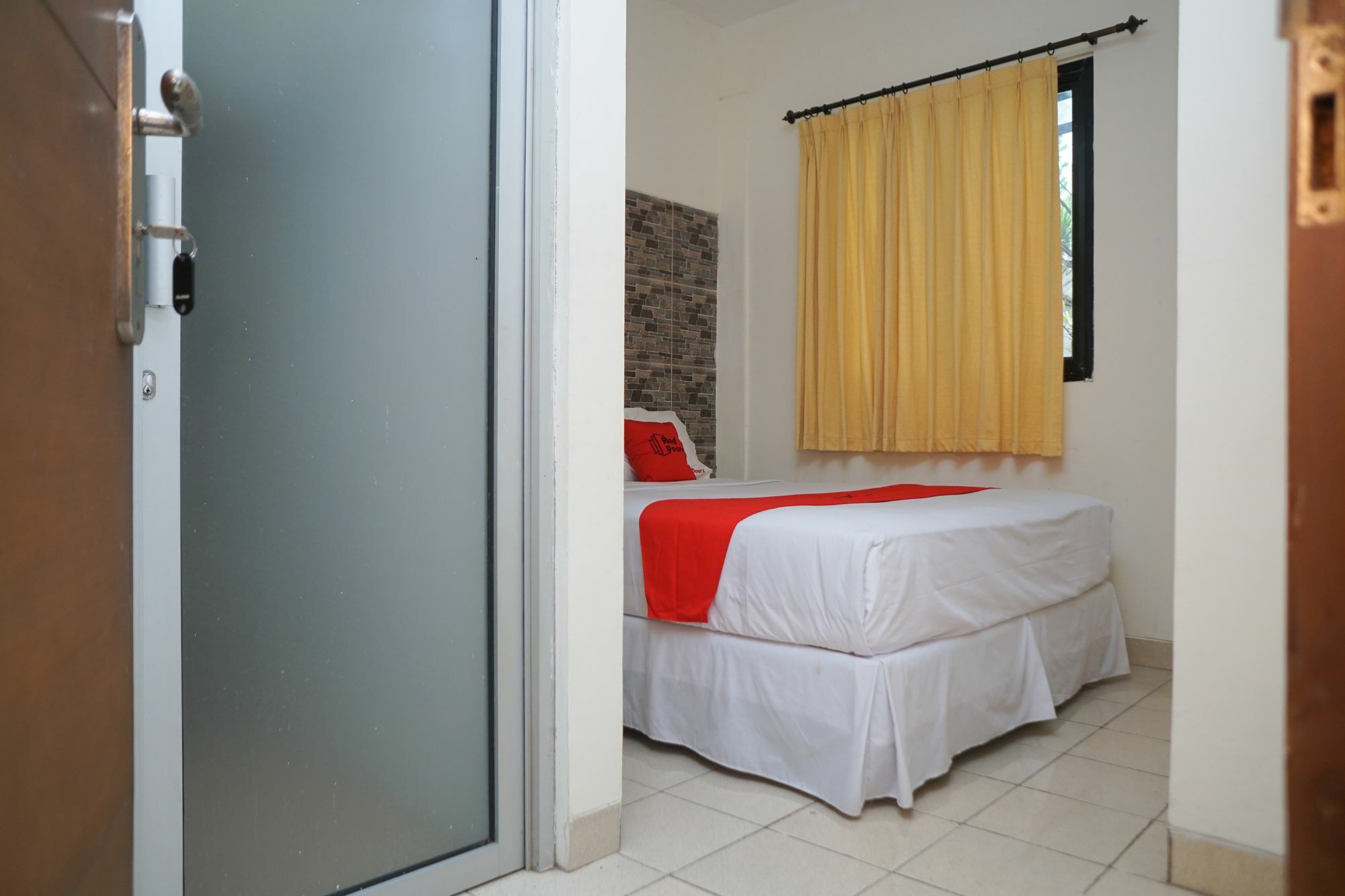 Reddoorz Plus @ Ciumbuleuit Area Bandung Exteriör bild