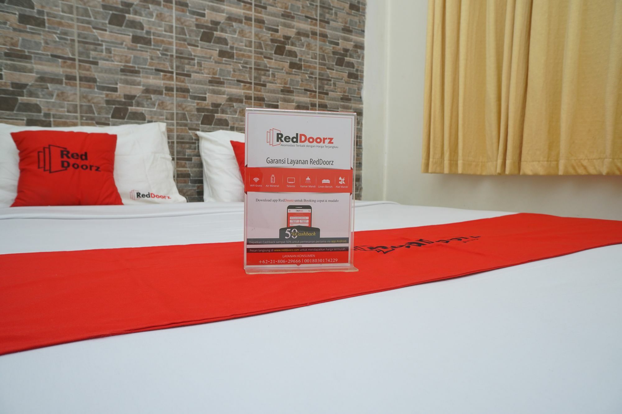 Reddoorz Plus @ Ciumbuleuit Area Bandung Exteriör bild