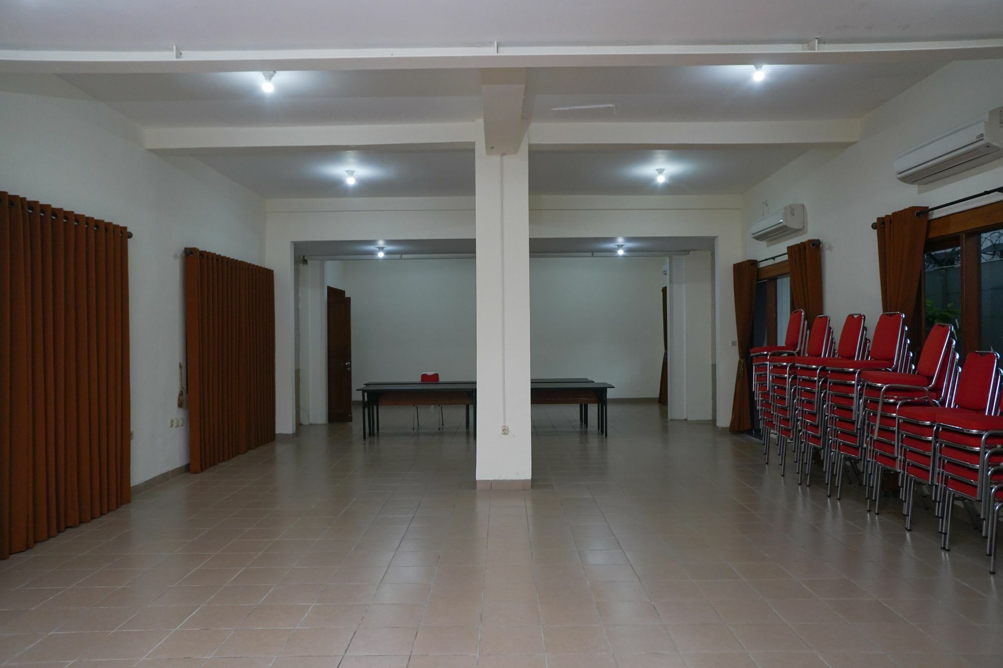 Reddoorz Plus @ Ciumbuleuit Area Bandung Exteriör bild
