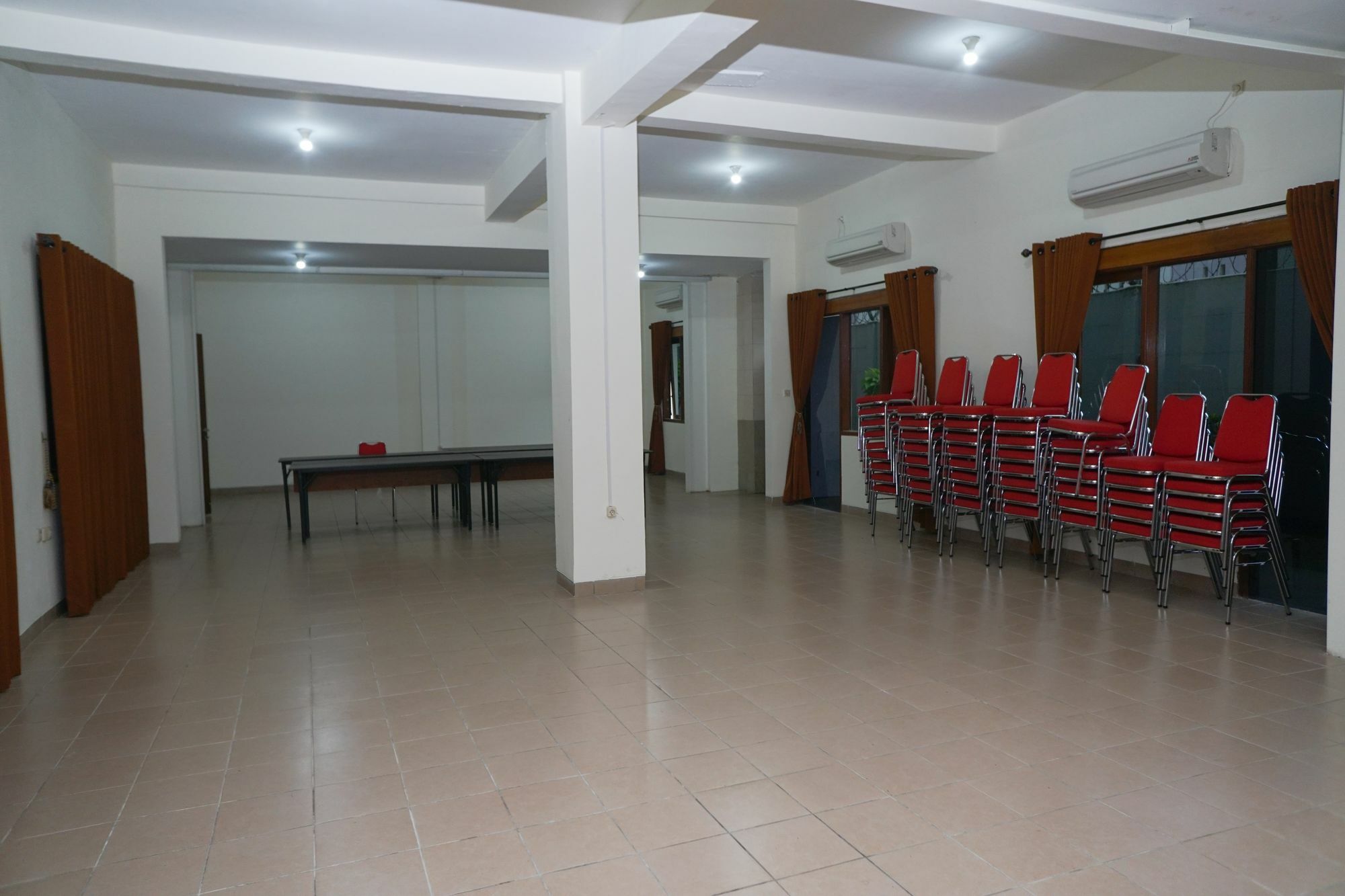 Reddoorz Plus @ Ciumbuleuit Area Bandung Exteriör bild