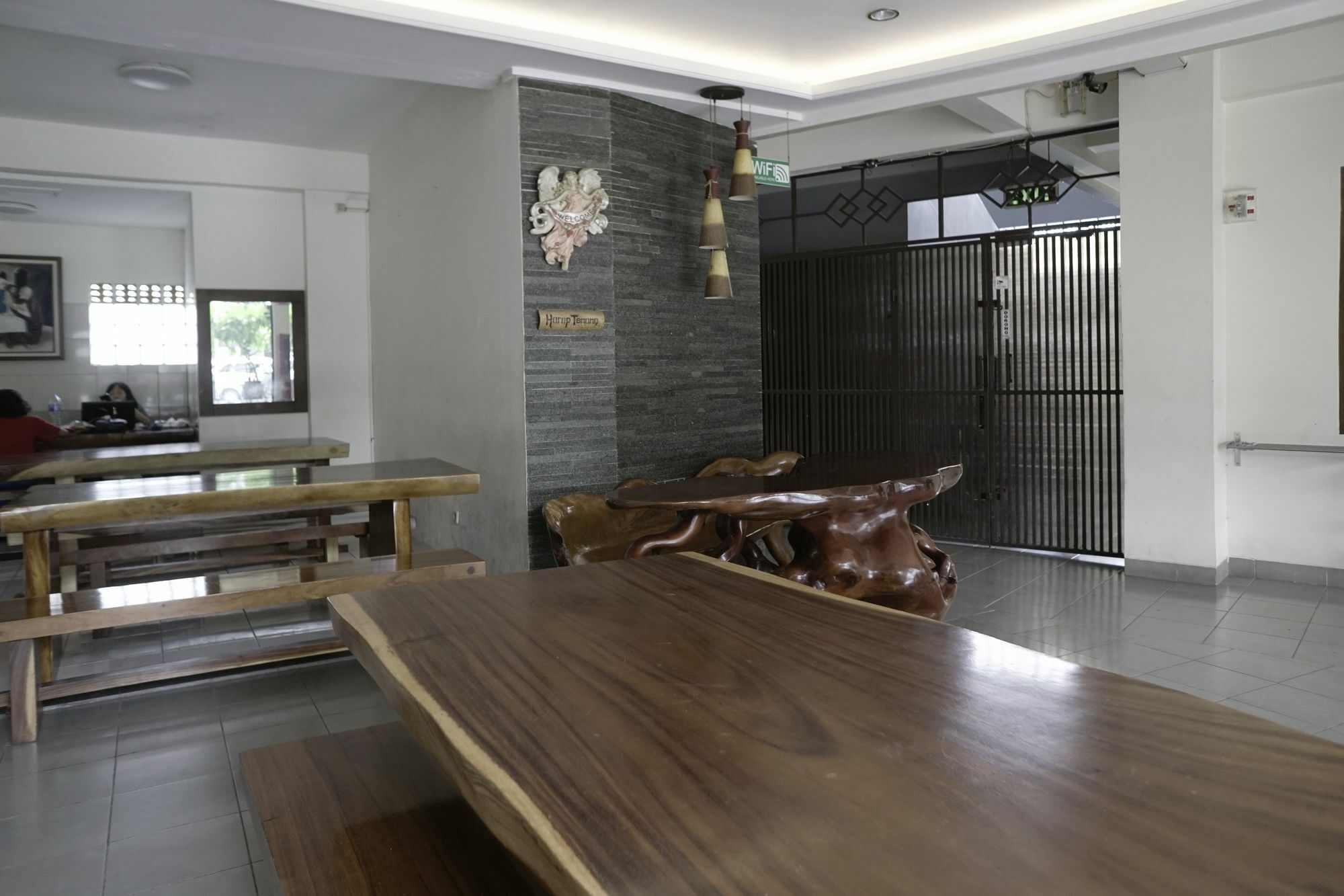 Reddoorz Plus @ Ciumbuleuit Area Bandung Exteriör bild